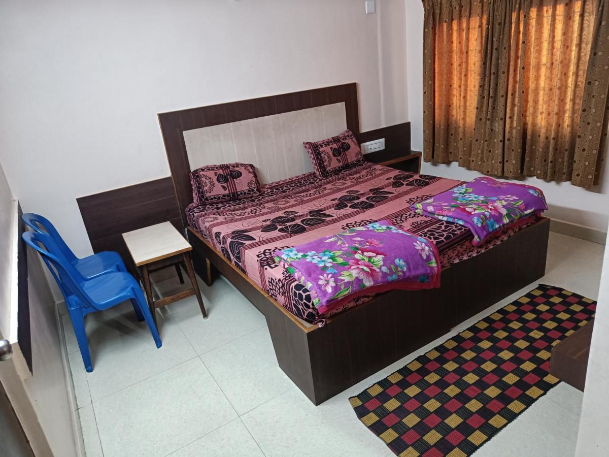 Sri Vishnu Krupa Lodging Belur  Kültér fotó